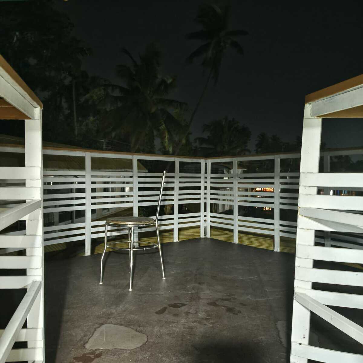 Karthik Houseboat 8
